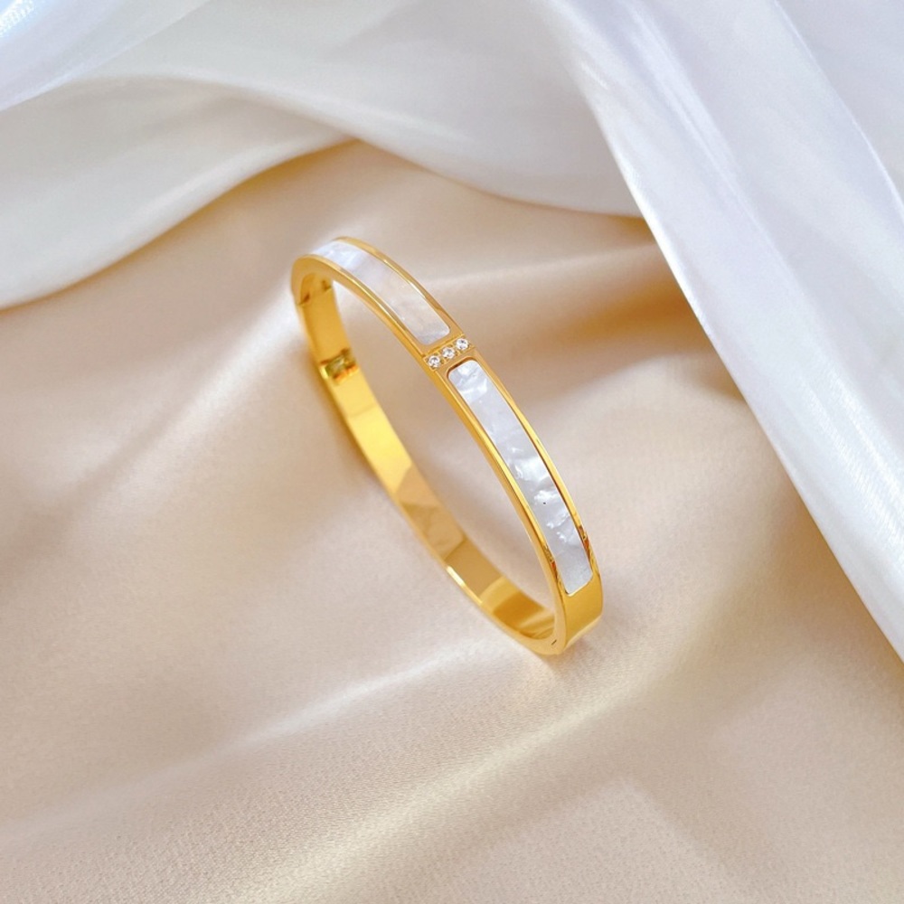 Mother of pearl gold bangle bracelet